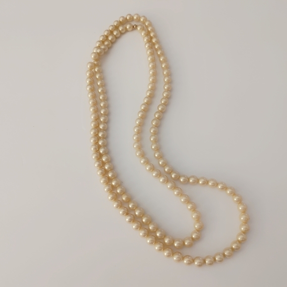 PEARLS Endless Long Necklace Vintage 44" Retro Y2K Opera Length - Picture 7 of 10